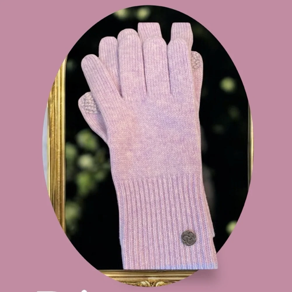 ZELLA NWOT 100% Cashmere Gloves in Sweet Lilac ~ Never Worn